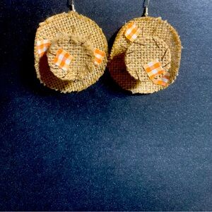 Straw Hat Earrings for Thanksgiving. Halloween or anytime very cute earrings.